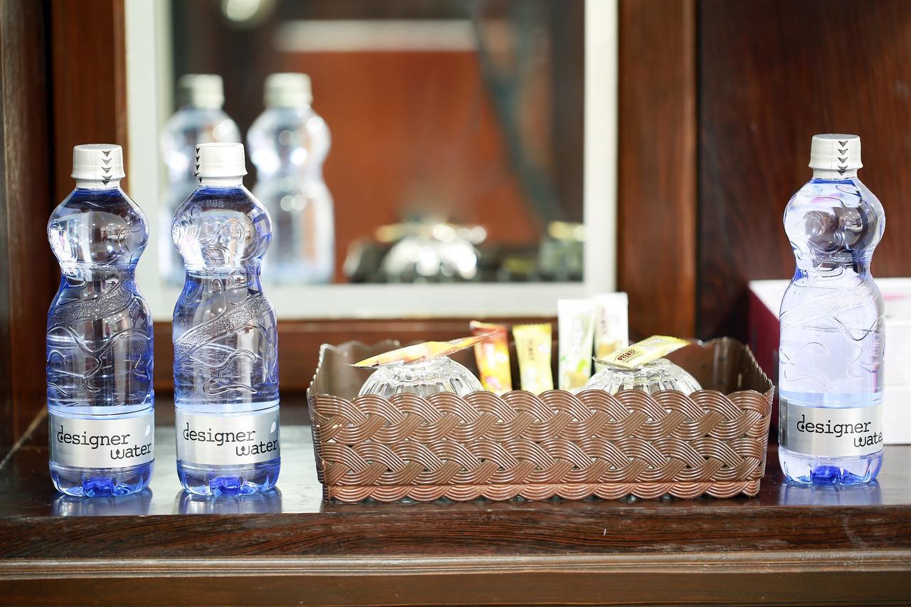 Tristar Hotel Rangoon Buitenkant foto