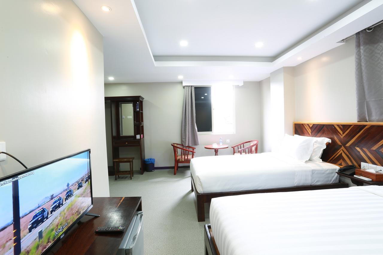 Tristar Hotel Rangoon Buitenkant foto