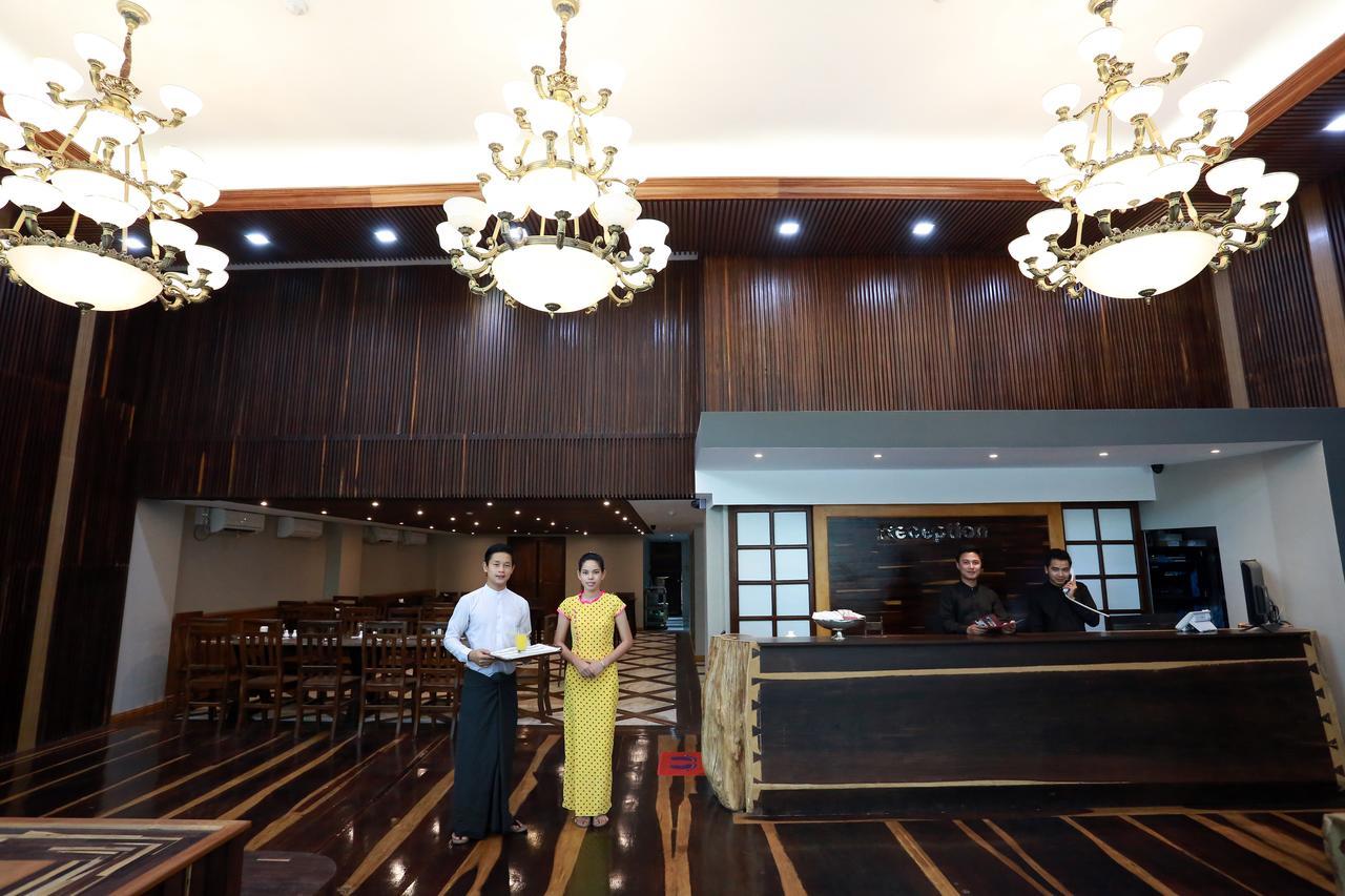 Tristar Hotel Rangoon Buitenkant foto
