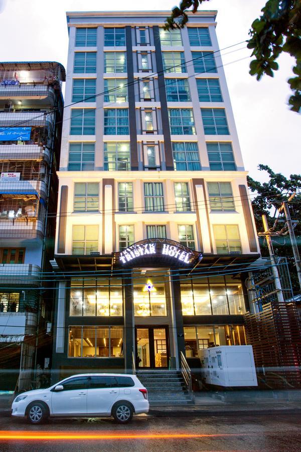 Tristar Hotel Rangoon Buitenkant foto